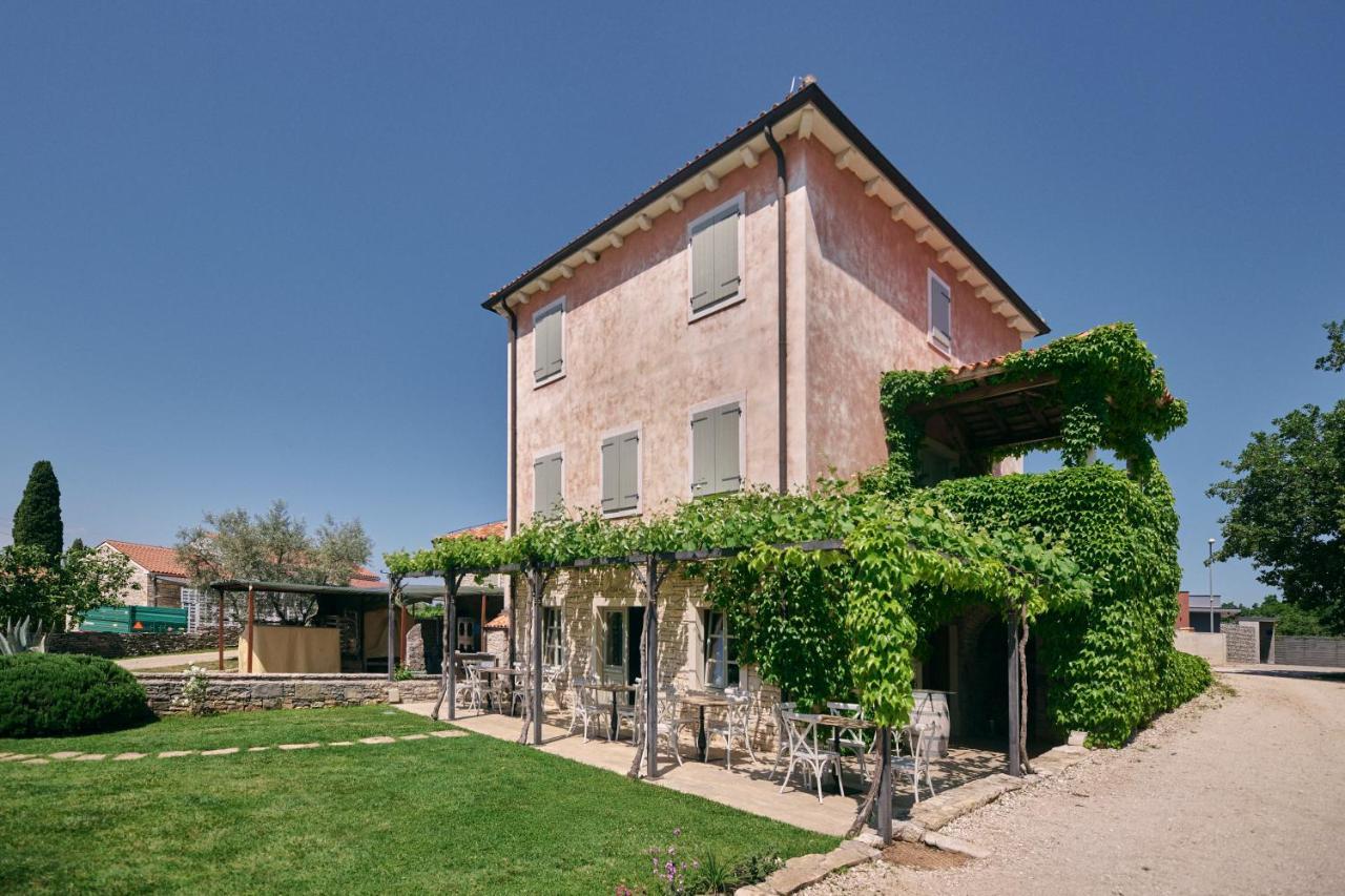 Winery Cuj Bed & Breakfast Vilanija Exterior photo